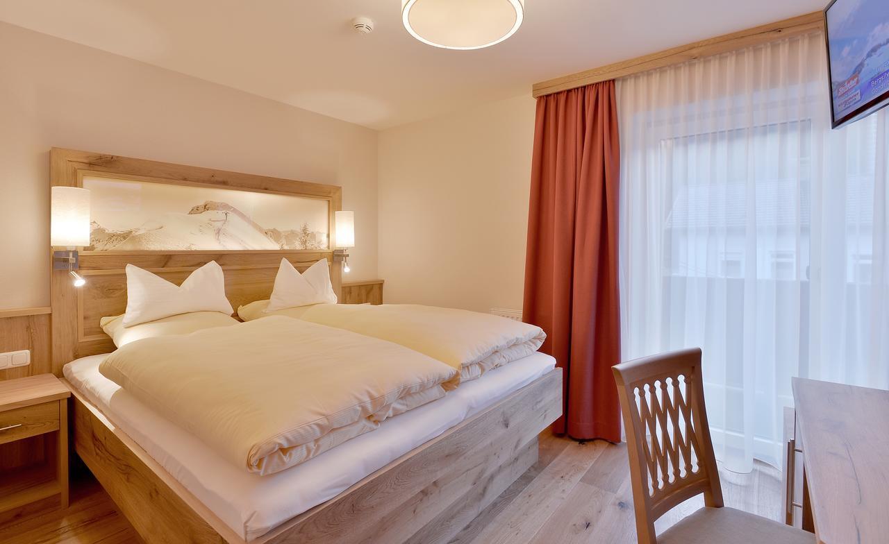 Hotel Garni Tirolerhof Hopfgarten im Brixental Bagian luar foto